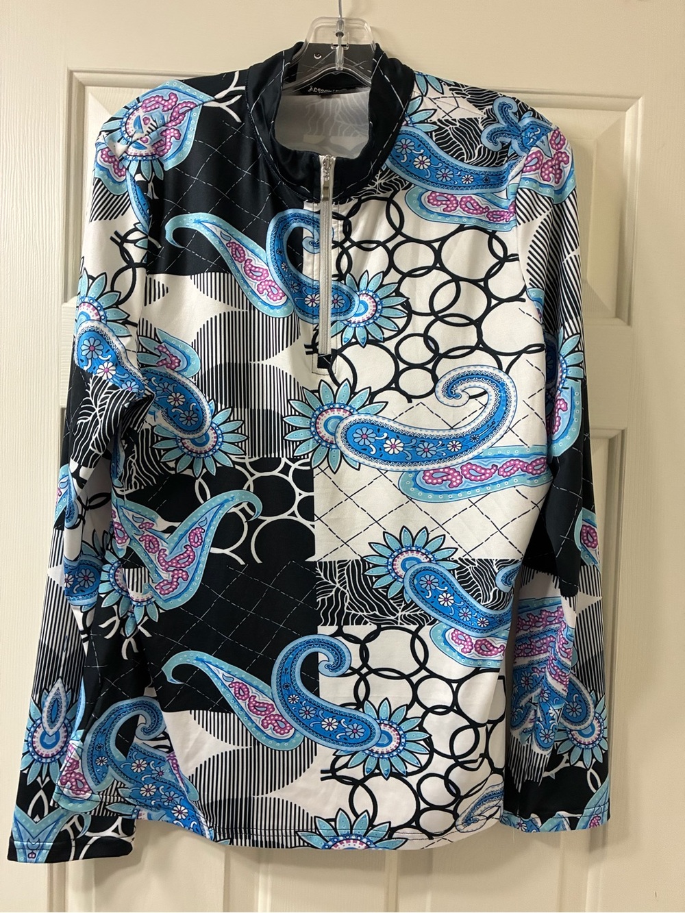 Women’s Blue Paisley Zip-Front Long Sleeve Top